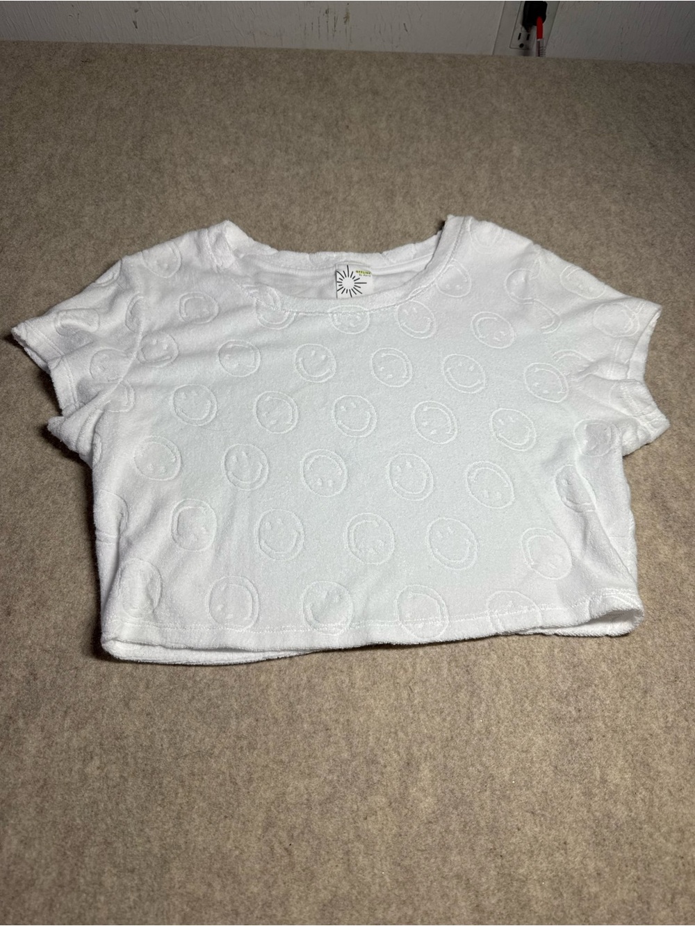aerie White Embossed Smiley Crop Tee - Picture 2 of 8